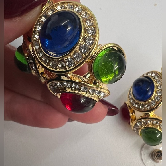 CHANEL gemstone Earrings 1993 - Picture 7 of 9